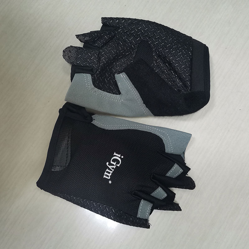 gloves for gym and weight lifting exercises